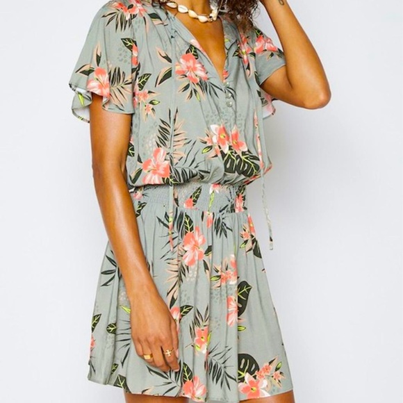 Sadie & Sage Dresses & Skirts - NWT SADIE & SAGE Tropical Short Sleeve Dress Sz L